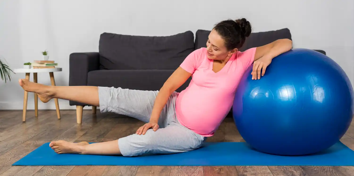 Pregnancy physiotherapy exercise with a trained therapist