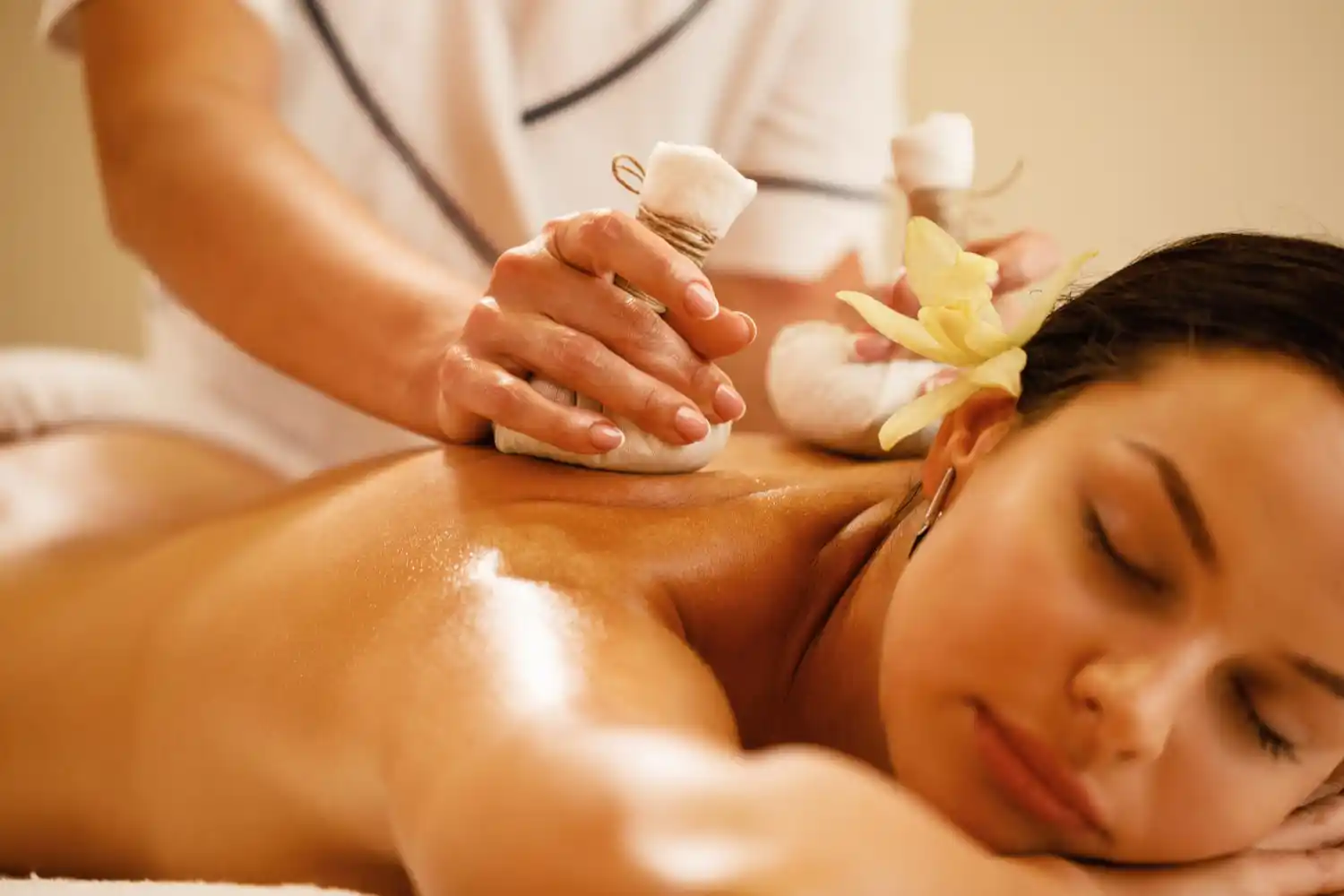 Thai massage therapy for back pain and muscle relaxation